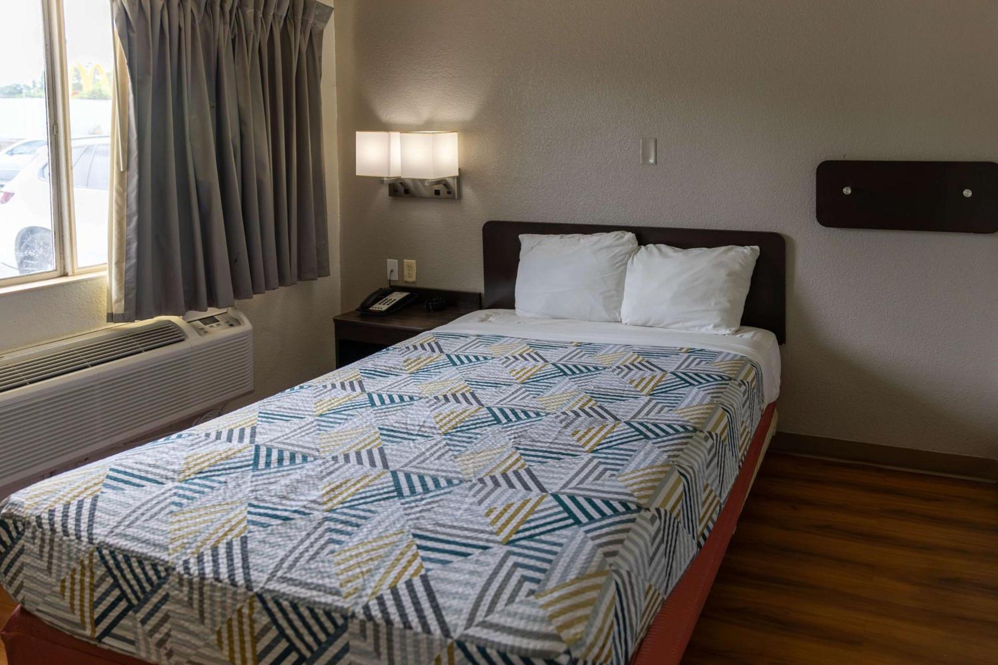 6-lufkin, Tx Hotel 2*